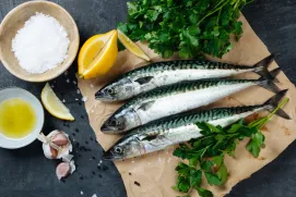 A pesar de que su consumo está recomendado por los expertos, la ingesta de pescado azul en exceso tiene riesgos para la salud. 