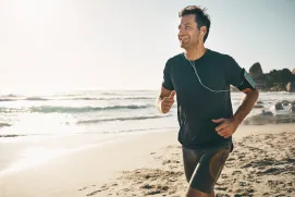 Entrenar en verano supone un mayor esfuerzo para el organismo que hacerlo durante los meses más fríos. 