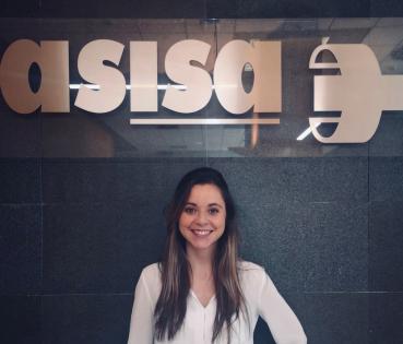 Esther Ortego, Atención al Cliente en la Delegación de ASISA, en Madrid