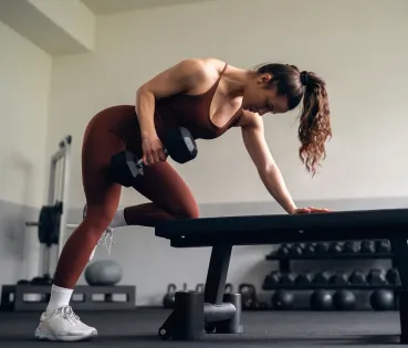 L’objectiu de treballar el CORE és que els músculs profunds de l’abdomen i l’esquena mantinguin la columna ben dreta