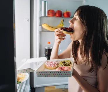 During these episodes it is common to feel a craving for specific and pleasurable foods.