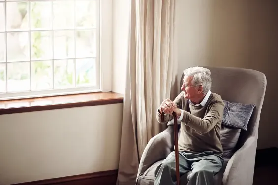 ¿Cómo abordar la soledad en las personas mayores?
