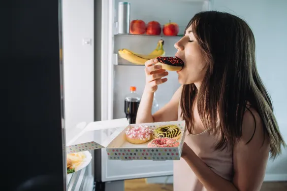 During these episodes it is common to feel a craving for specific and pleasurable foods.