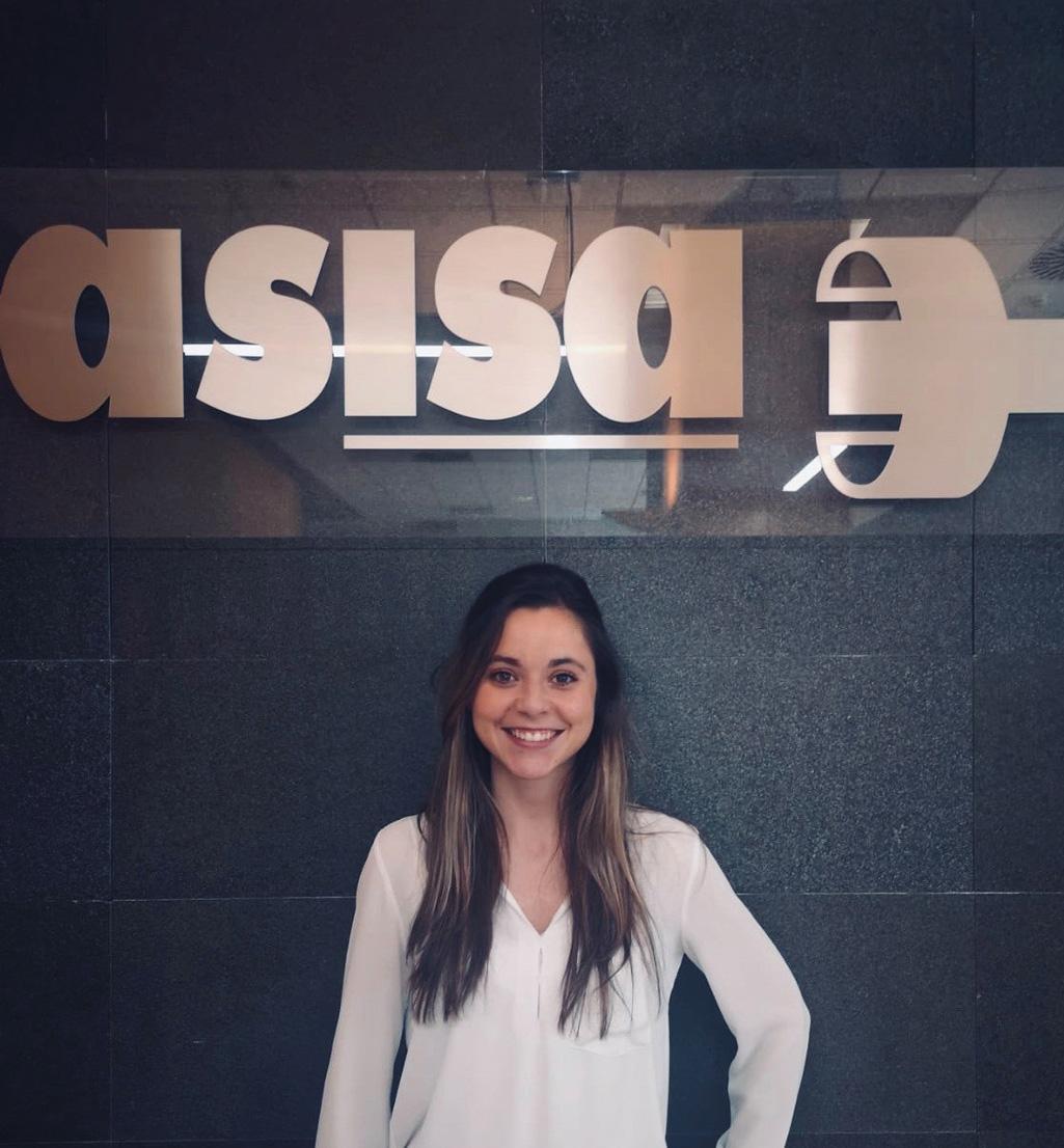 Esther Ortego, Atención al Cliente en la Delegación de ASISA, en Madrid