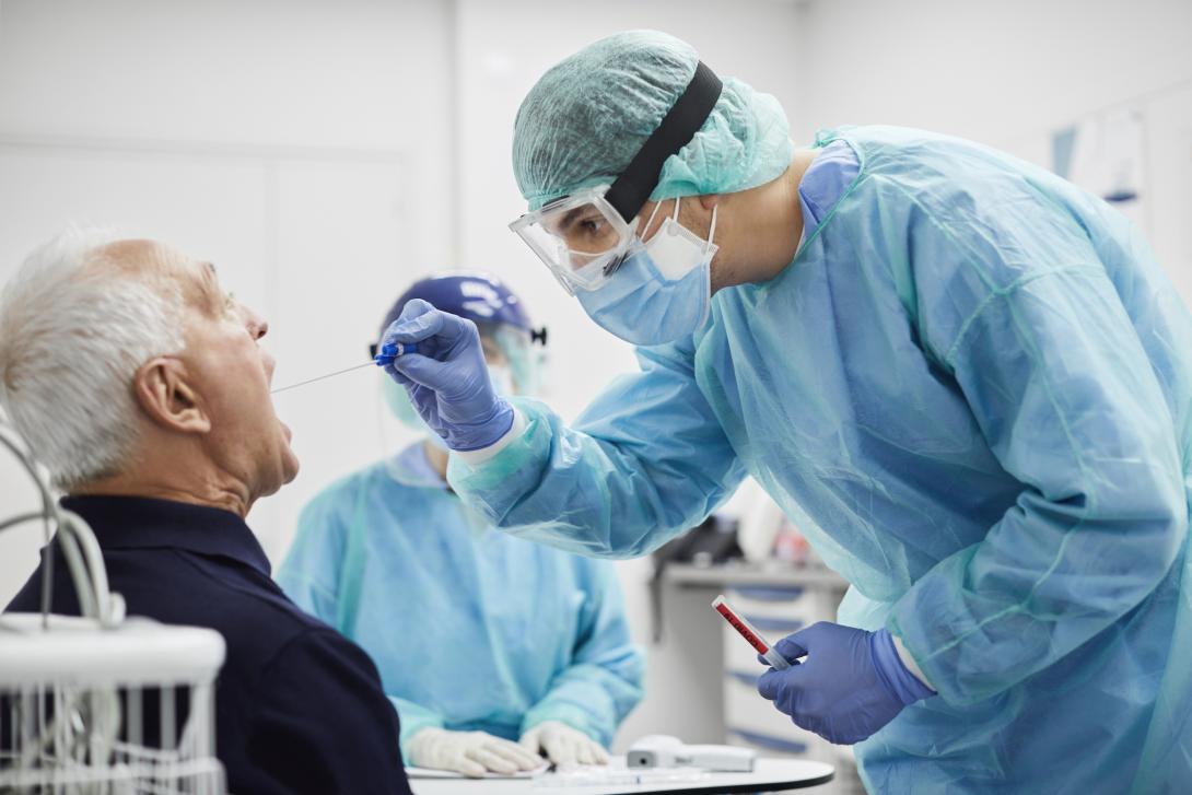 Primer estudio a pacientes de Covid-19 siete meses después del alta hospitalaria