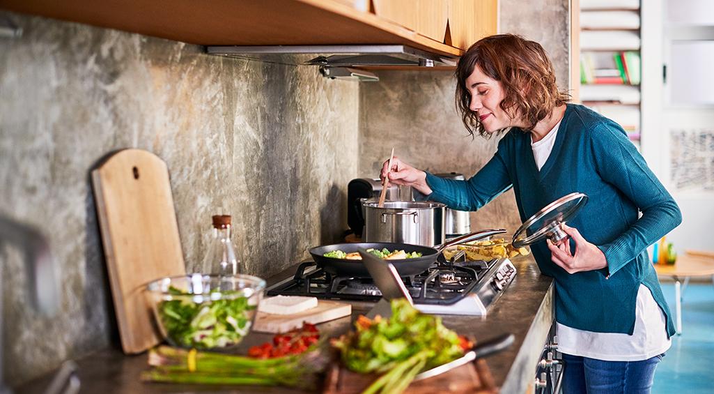 Qué alimentos no deben faltar en un plato saludable