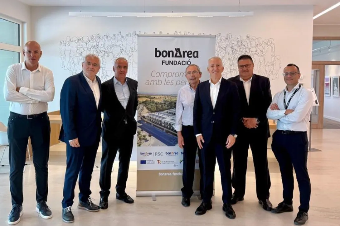 El encuentro entre los directivos de ASISA y bonÀrea se produjo en la sede del grupo agroalimentario en Guissona (Lleida).