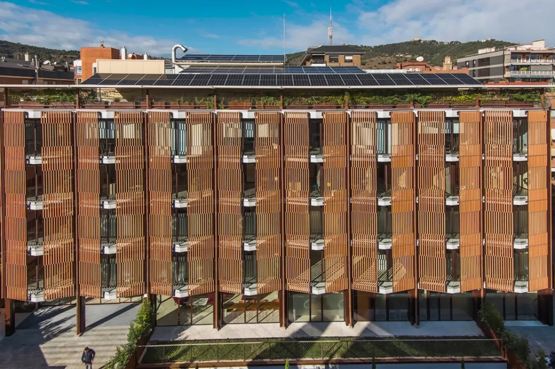 Los más de 700 paneles solares instalados en los centros asistenciales del Grupo ASISA  generaron más de 1 millón de kWh en 2025.
