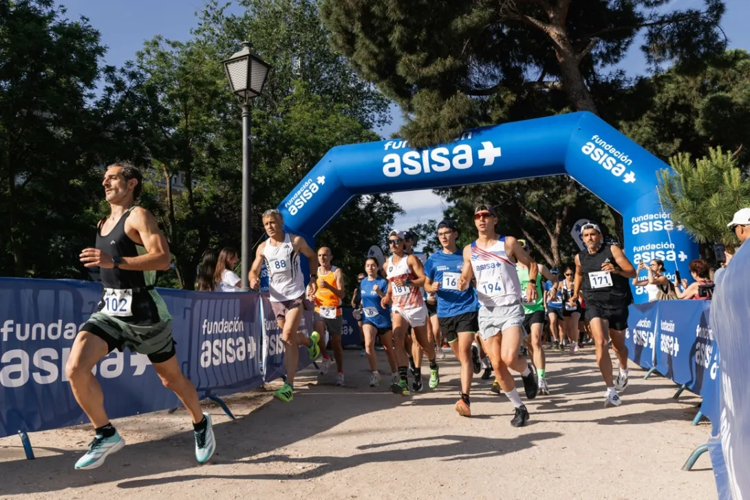 Casi 300 personas se inscribieron en la primera edición de la Carrera Fundación ASISA que se celebró en 2025.